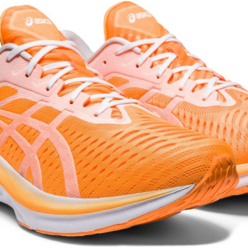 Asics Novablast Orange